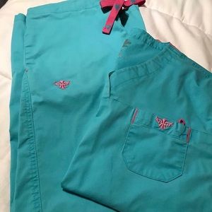 Med Couture Women’s Scrubs